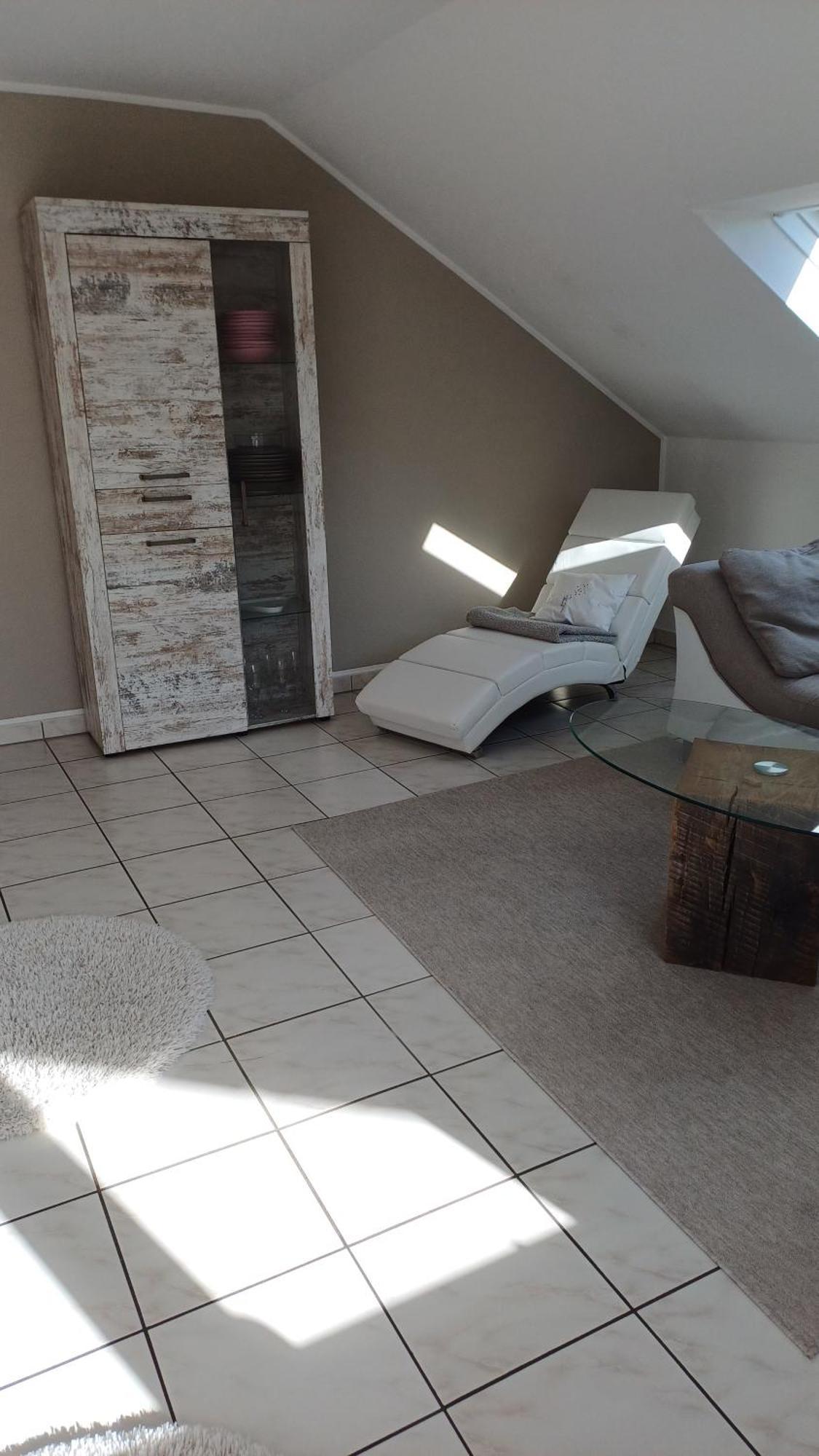 Helle Schoene Dachgeschosswohnung Mit Balkon شتوكاخ المظهر الخارجي الصورة